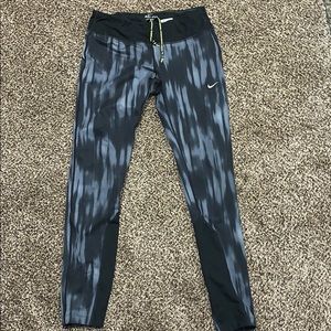 Nike leggings